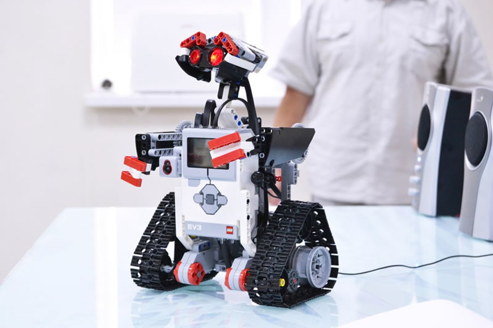 1 робототехника как заполнить. Робототехника. Робототехника для детей. Роботы и робототехника.